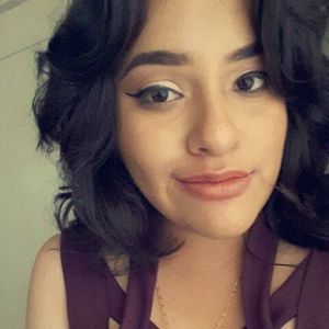 Meet your Posher, Carolina